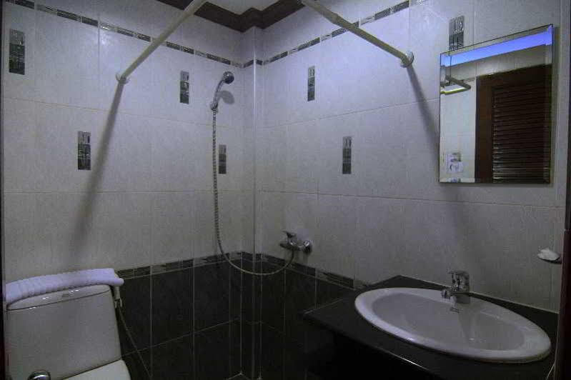 Sky Inn 2 Bangkok Exterior photo