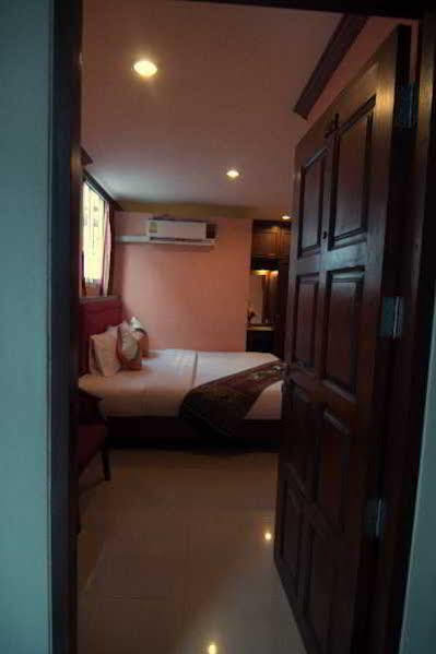 Sky Inn 2 Bangkok Exterior photo
